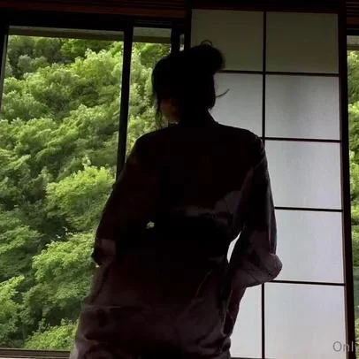 Mira Twitch Nude Kimono Dance OnlyFans Video