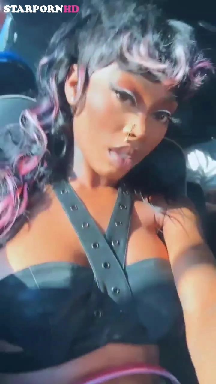 Asian Doll So Fucking Hot!! New Video