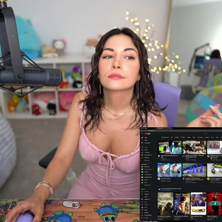 Alinity Going Full Nude After Twitch Stream 